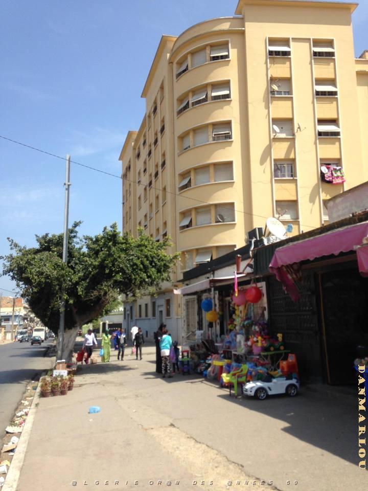 ORAN Rue de Tlemcen vers l'avenue d'Oujda 2.jpg